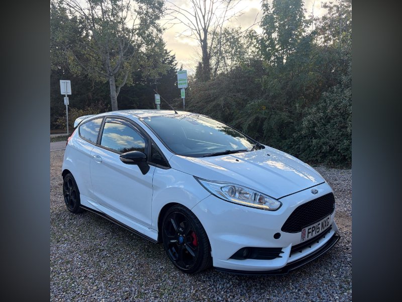 2015 Ford Fiesta